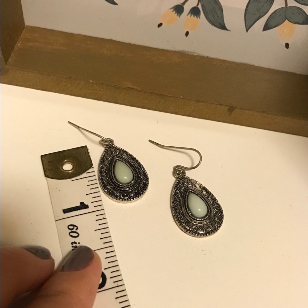 Light blue and silver Free People drop earrings - Picture 4 of 4